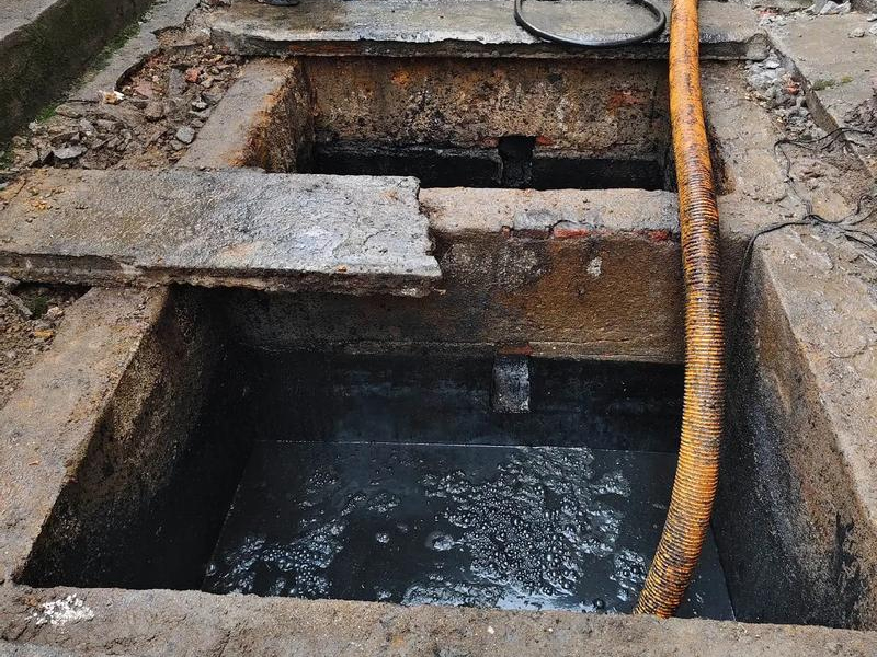 雨花台清理化粪池